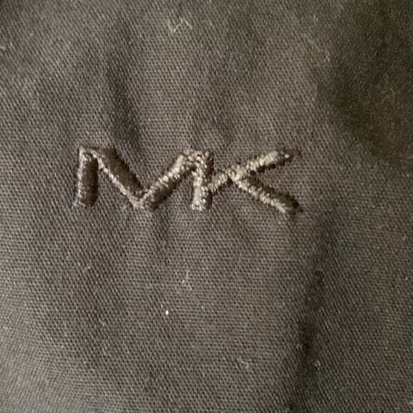 Michael Kors Men's Large Tailored Fit Black, Button down Dress Shirt 100% Cotton - Picture 10 of 11